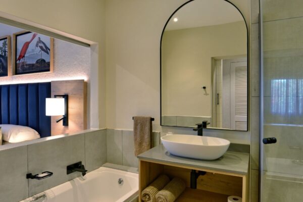 Hazyview Standard Room 9